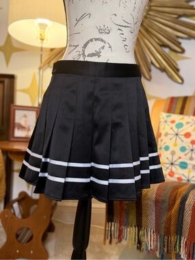 Forever 21 Black Pleated Skater Mini Skirt with White Stripes